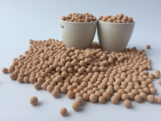 Qualität  Granular 4A Molecular Sieve Desiccant With Compressive Strength 85N For Desiccation Fabrik