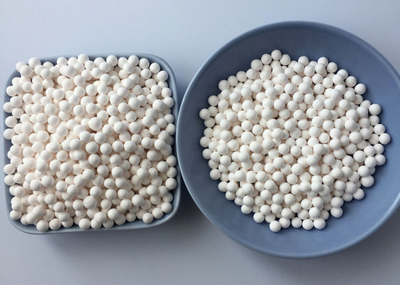 Sphärenaktiviertes Aluminiumabsorbent mit Oxidationsbeständigkeit und hohem Al2O3-Gehalt